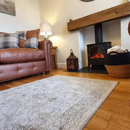 Smart & Stylish Holiday Apartment In The City Centre Inverness Exterior photo